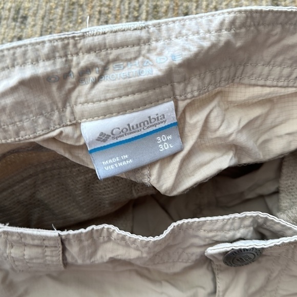 Columbia OmniShade Sun Protection Cargo Pants Sz 30x30 regular fit khaki nylon - Picture 5 of 8